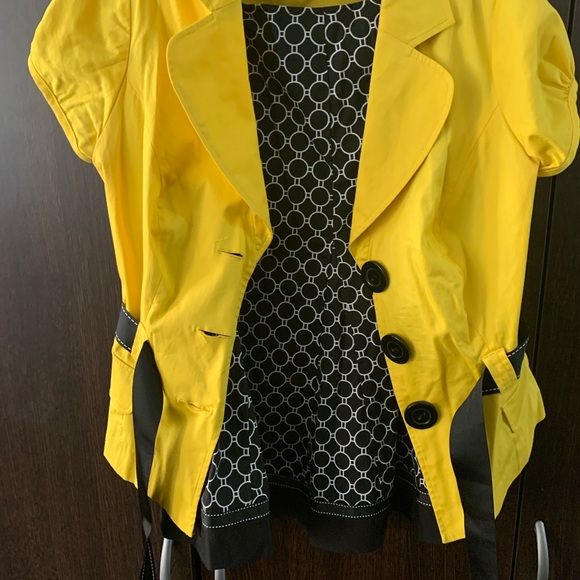 BEAUTIFUL 2 pc SKIRT SET SZ 8P - Picture 5 of 5